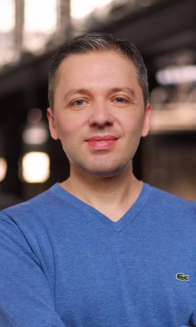Headshot of Alex Gruber