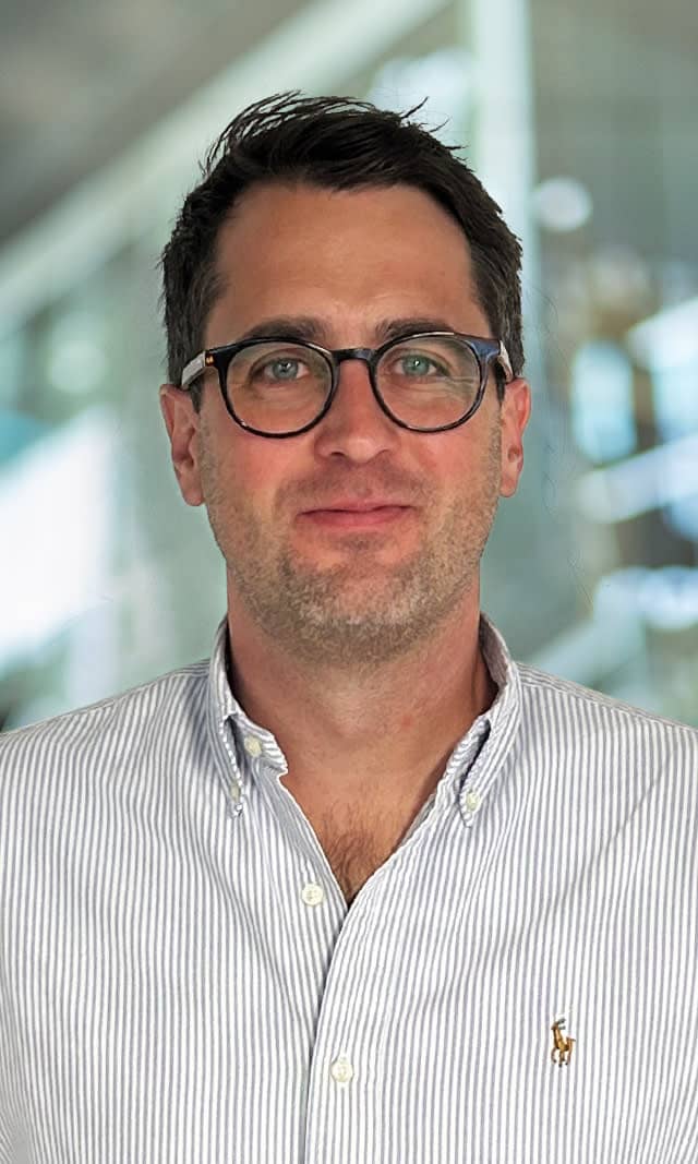Headshot of James Van Kralingen